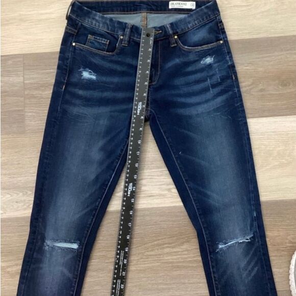 BlankNYC Jeans Women’s Size 25 Color Blue Skinny Classique Distressed Jeans - Picture 7 of 8